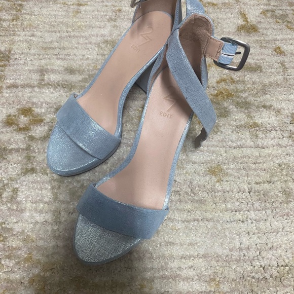 Blue Heels - Picture 3 of 6